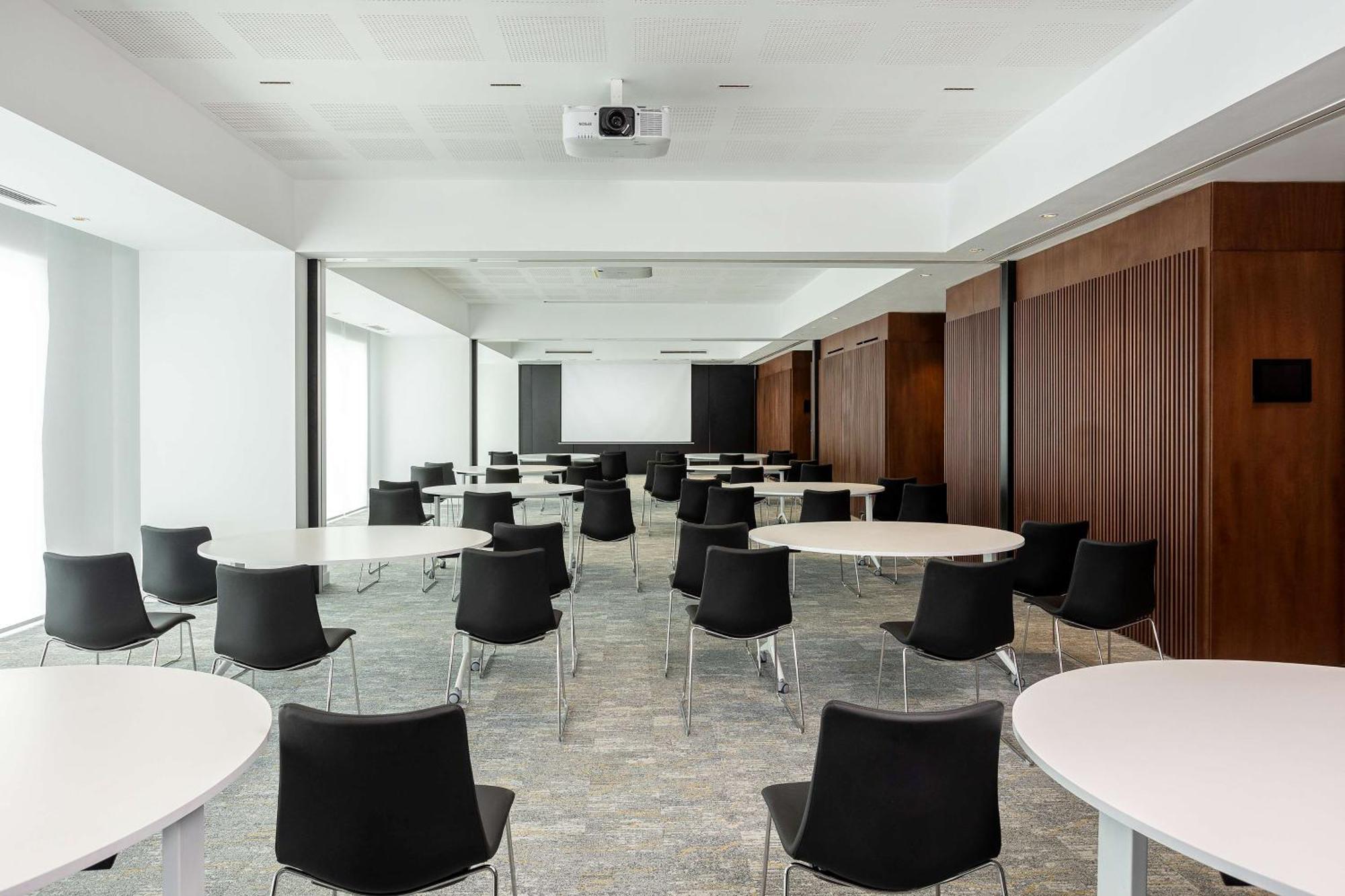 Radisson Hotel Tunis, City Center Екстер'єр фото